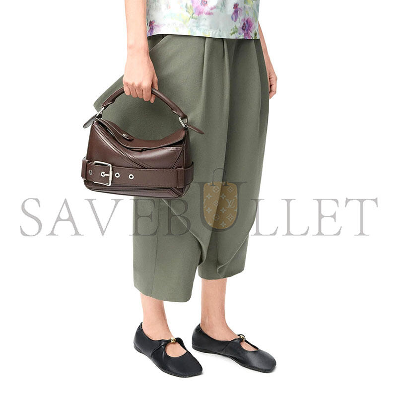 L0ew* small puzzle biker bag in shiny calfskin a510s21xc7 (24*16.5*10.5cm)